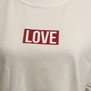 LOVE THE SHiRT Tops - LOVE THE SHiRT "iLOVEU.BEST" ❤️TEE SHiRT LOVE THE SHiRT Tops - LOVE THE SHiRT "iLOVEU.BEST" ❤️TEE SHiRT